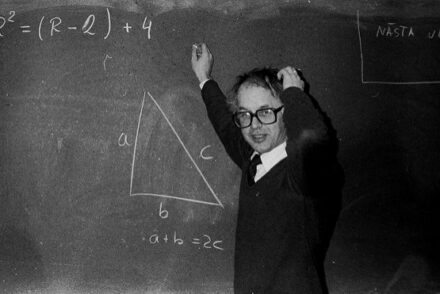 13927054414_babf6b8c37_z