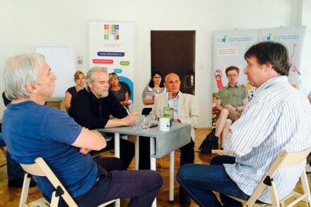 18451653771_46f3bddaeb_z