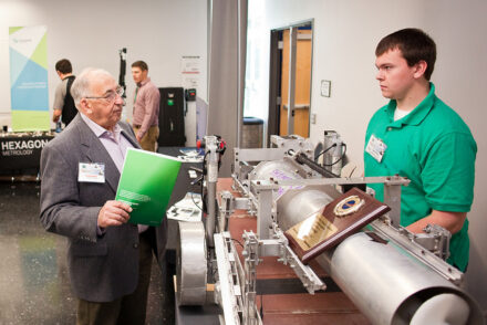 22179846201_97f7cc08fb_z