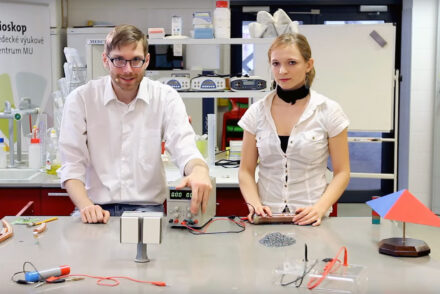 Badatelna_magneticky-vlacek