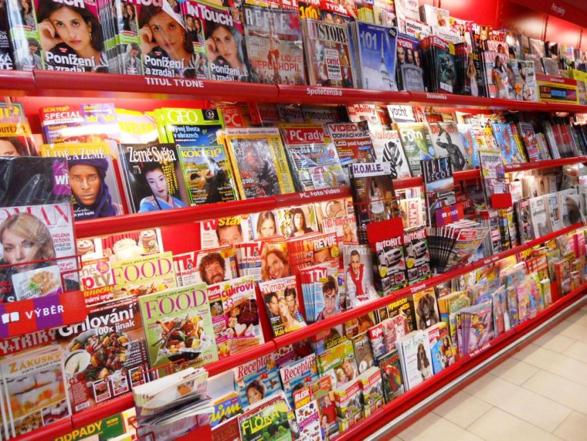 Magazines_in_Prague_DSCN5008