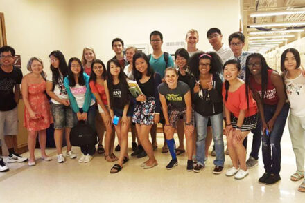 astn-ci-kurzu-mezin-rodn-ch-vztah-a-leadershipu-uprost-ed-lektorka-Lenny-Ramsey